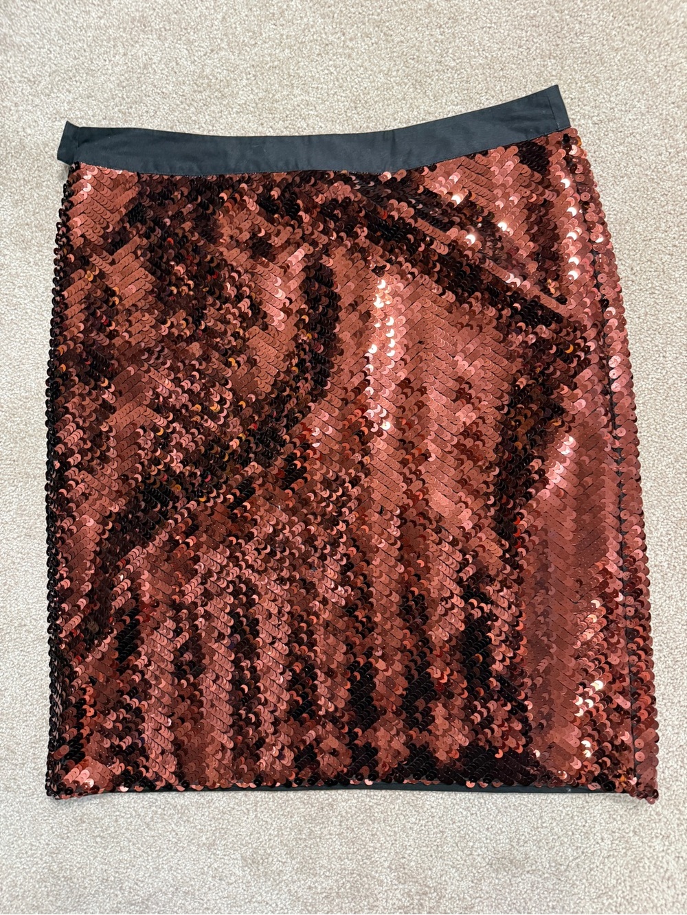 See by Chloé Copper Sequin Chevron Mini Skirt |
Size 42 or US 6 - Picture 13 of 15